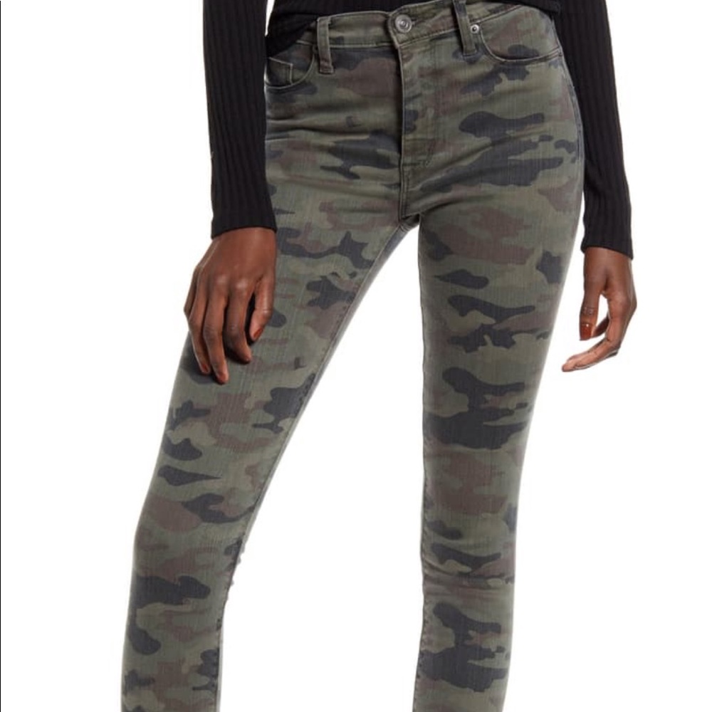 NWOT Hudson Barbara High Waist Camo Jeans size 24!